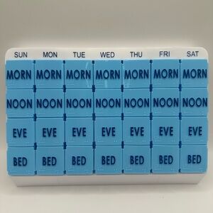 Apex Medi Tray Vitamins Medications 7 Day Pill Planner - Brand New